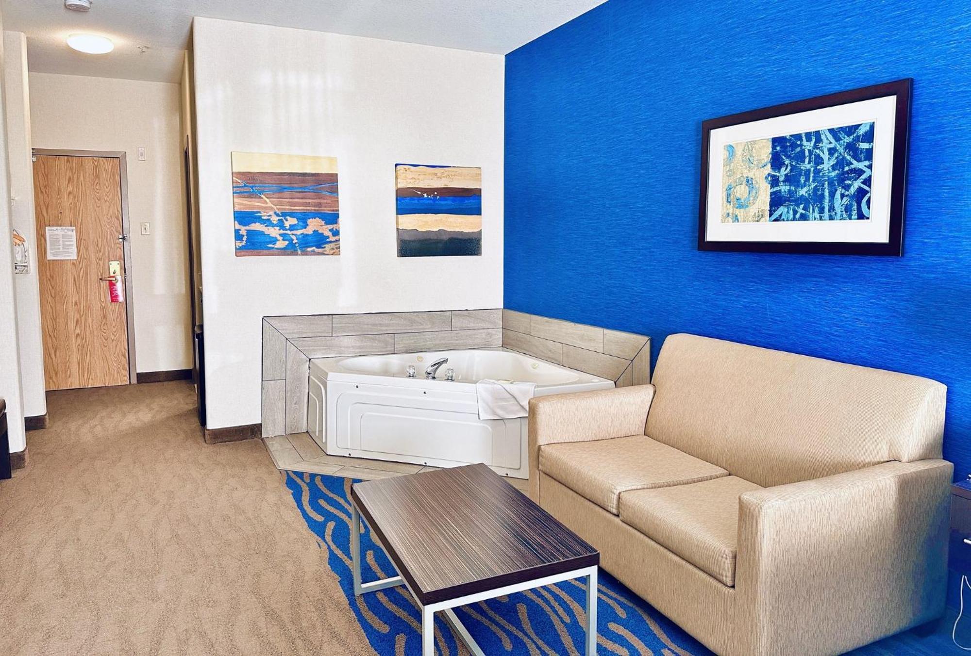 Holiday Inn Hotel & Suites Regina By Ihg Экстерьер фото