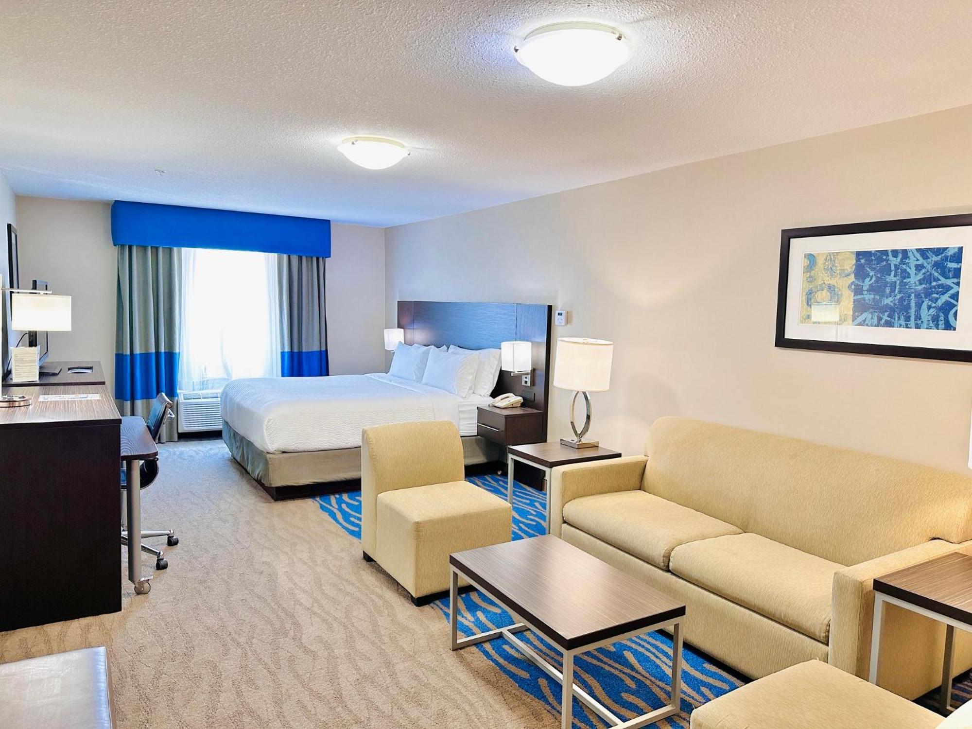 Holiday Inn Hotel & Suites Regina By Ihg Экстерьер фото