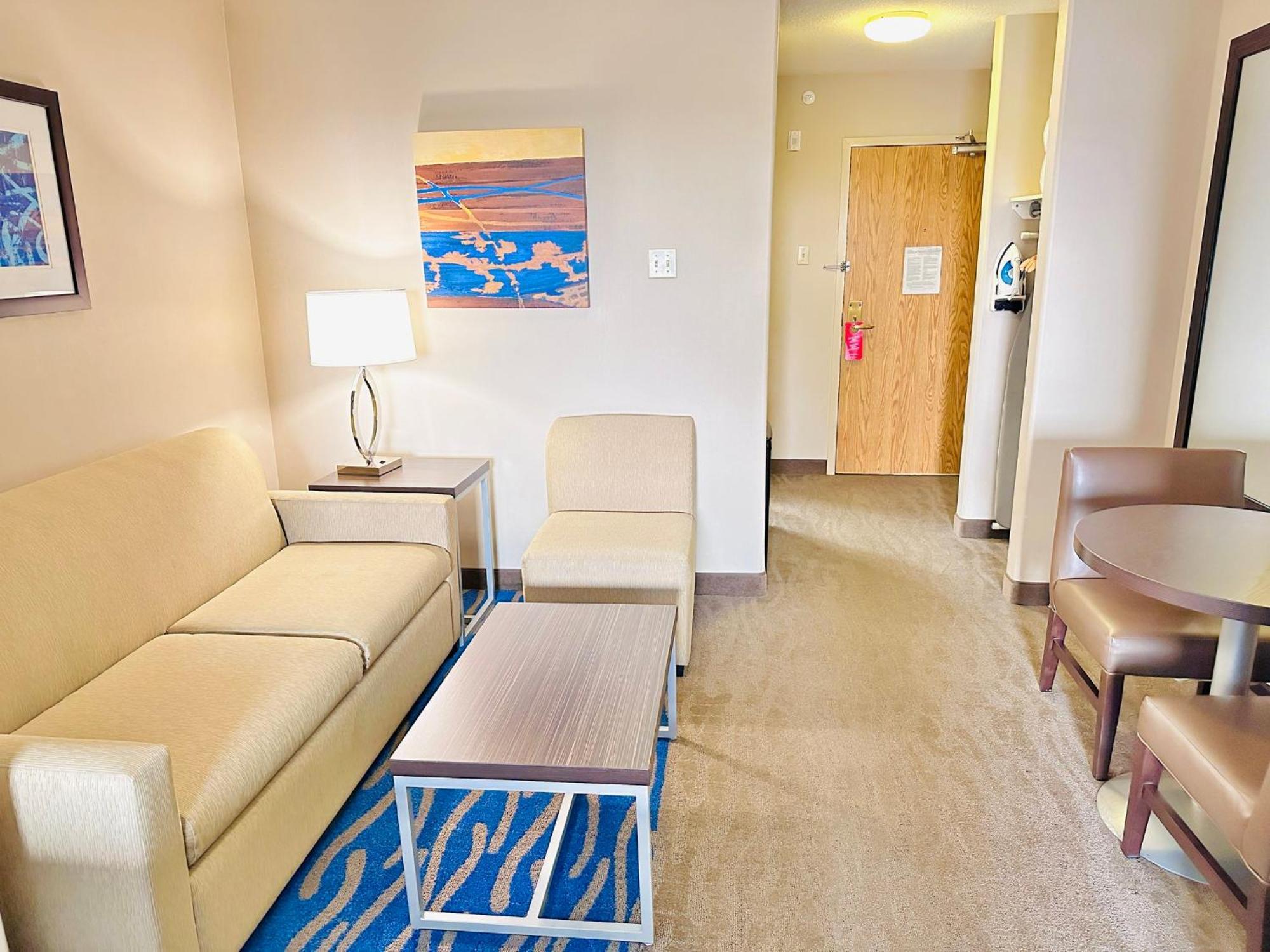Holiday Inn Hotel & Suites Regina By Ihg Экстерьер фото