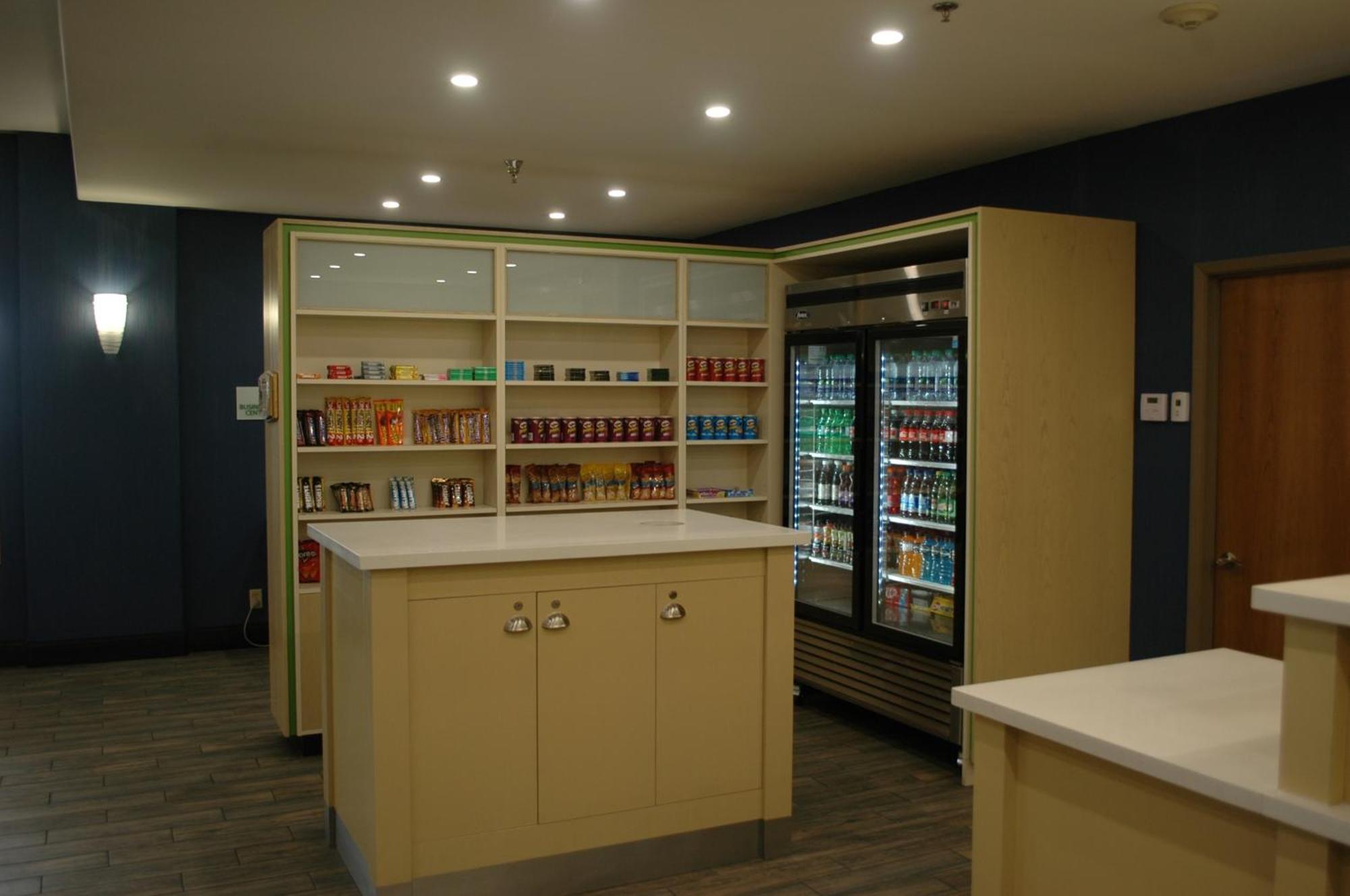 Holiday Inn Hotel & Suites Regina By Ihg Экстерьер фото