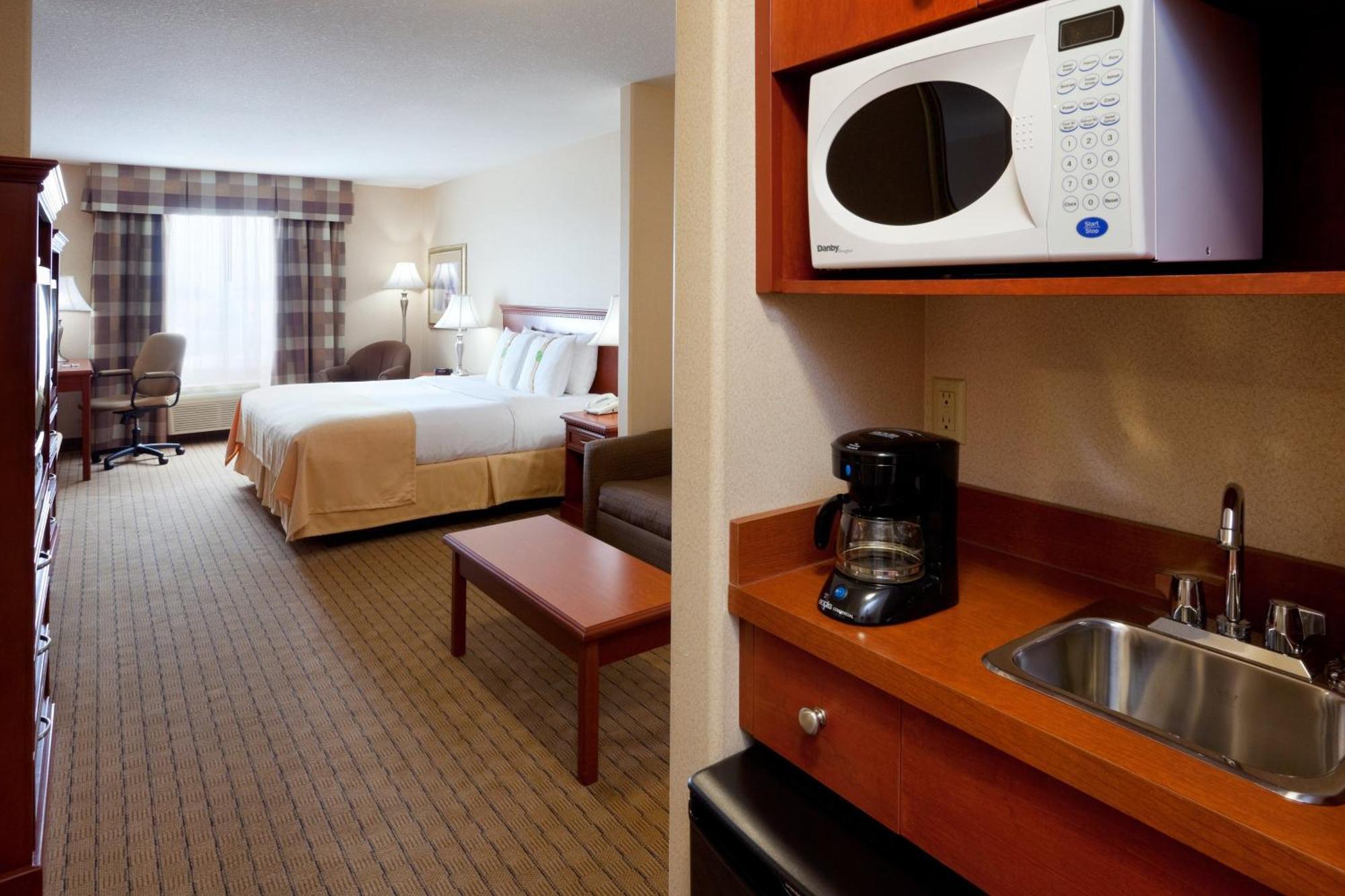 Holiday Inn Hotel & Suites Regina By Ihg Экстерьер фото